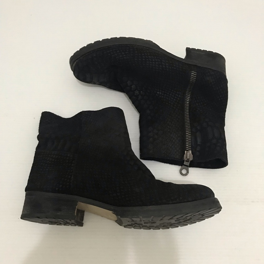 Ivylee Lining Ankle Booties Black Suede Leather Size 40